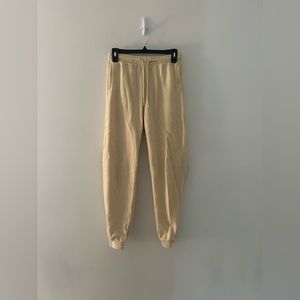 DIVIDED ,Small Yellow sweatpants